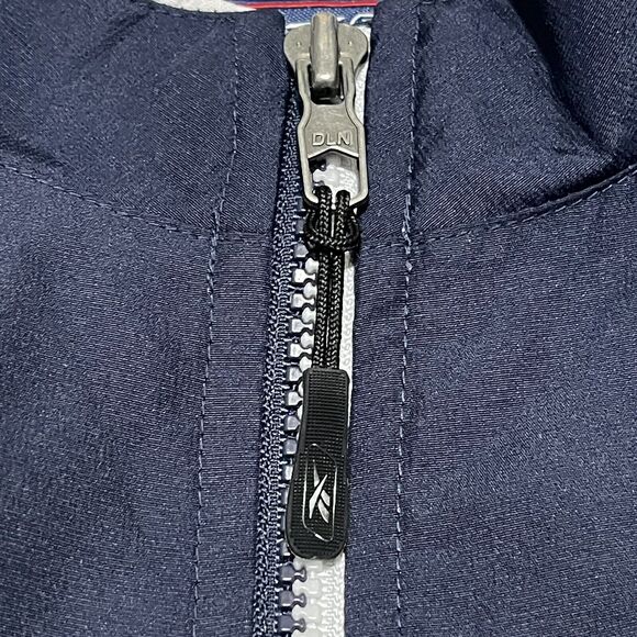 New England Patriots NFL Jacket Men XL Blue Reebok Sideline Lightweight Reflect - Picture 8 of 13